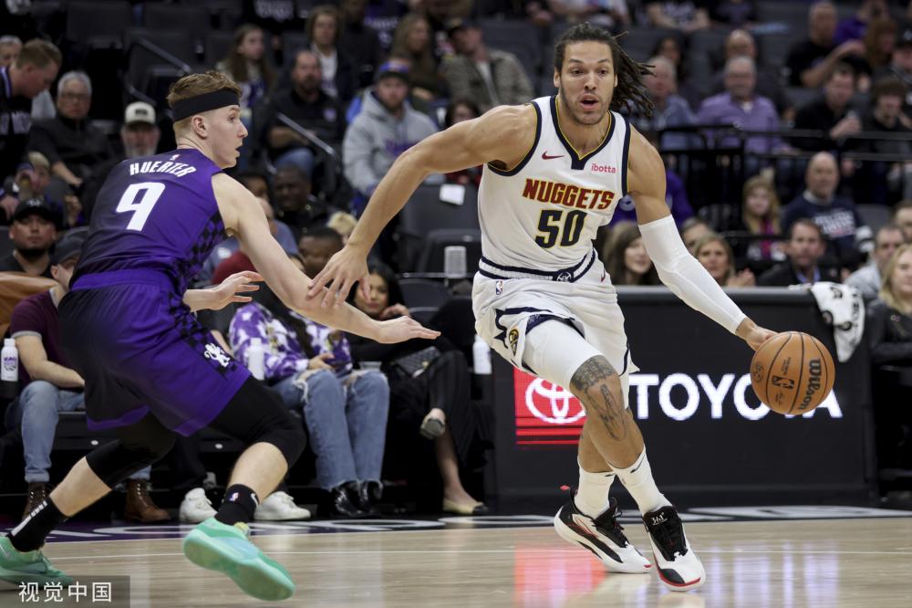 了棋手与裁 了棋手与裁