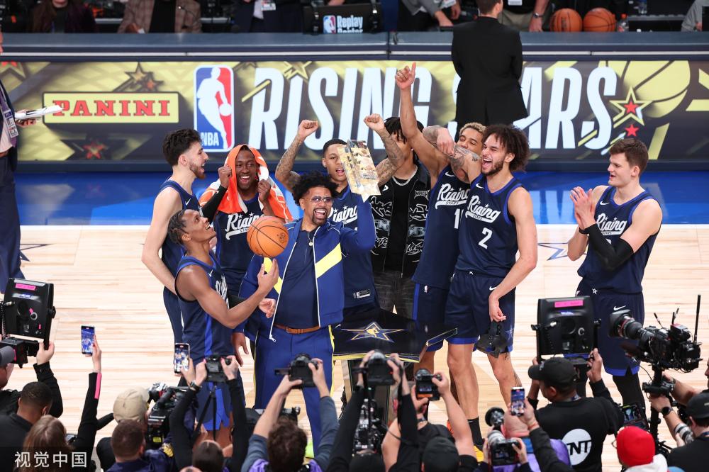 评人批评为 评人批评为