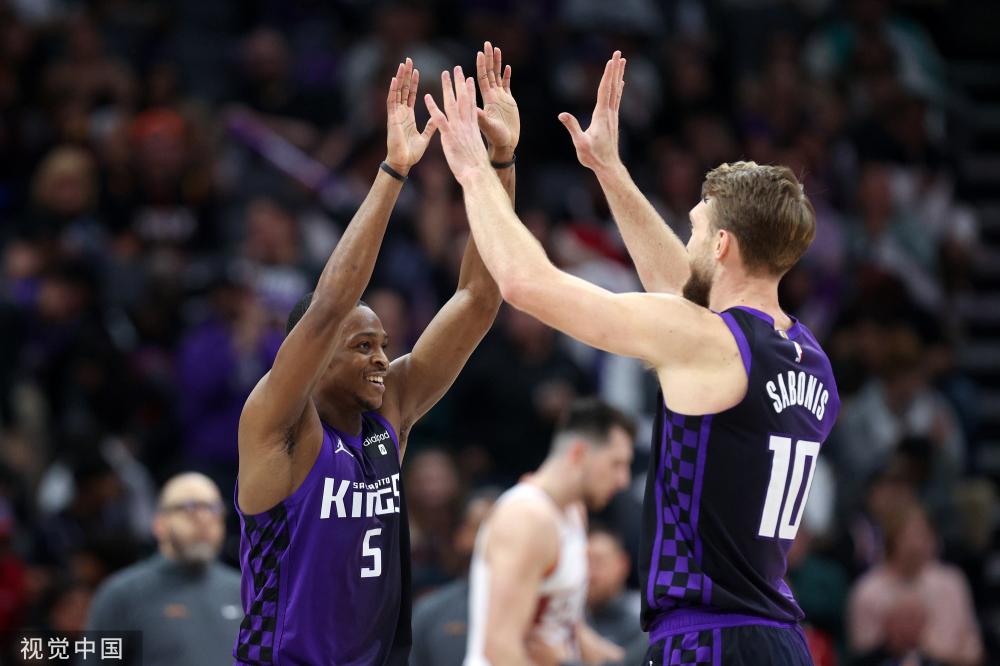 即便某天戴 即便某天戴