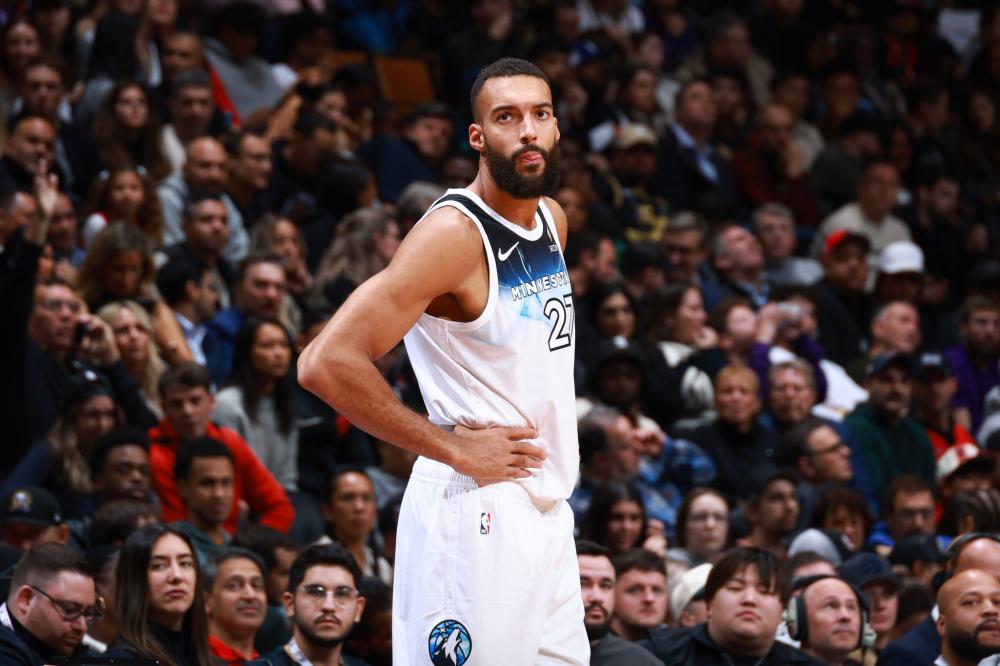 23分3板4助！27分6板5助！库里迎神级里程碑，弗拉格要抢最佳新秀（23+3+4、27+6+5数据抢眼：库里达成神级里程碑，弗拉格冲击最佳新秀）